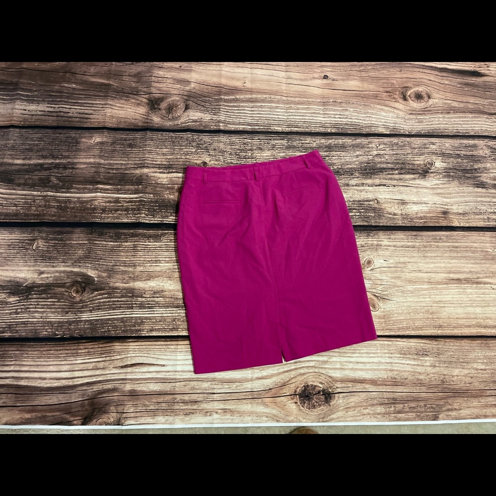 Calvin Klein Magenta Skirt with Pockets!